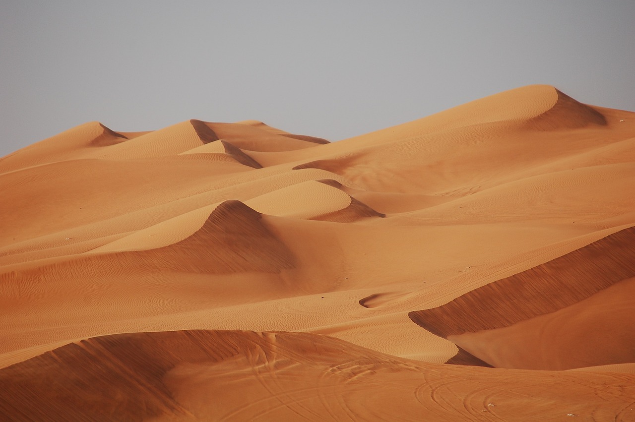 Exploring the Dubai Desert With Your Partner
